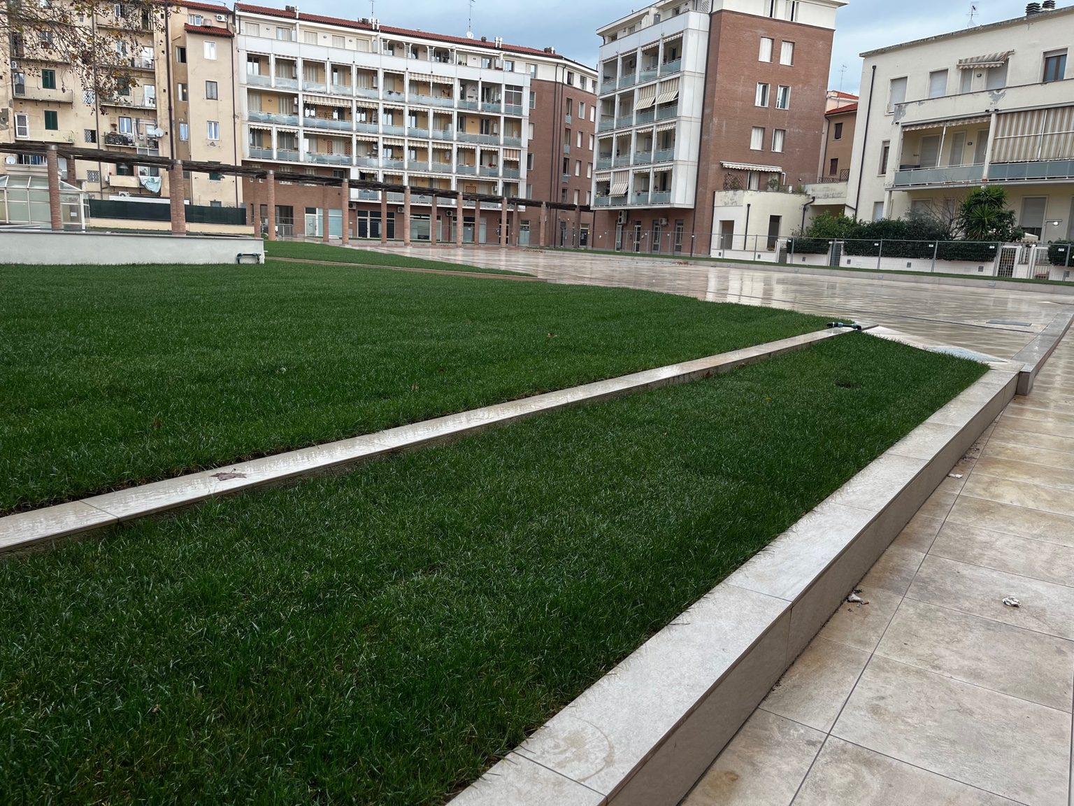 Lavori di giardinaggio a Livorno